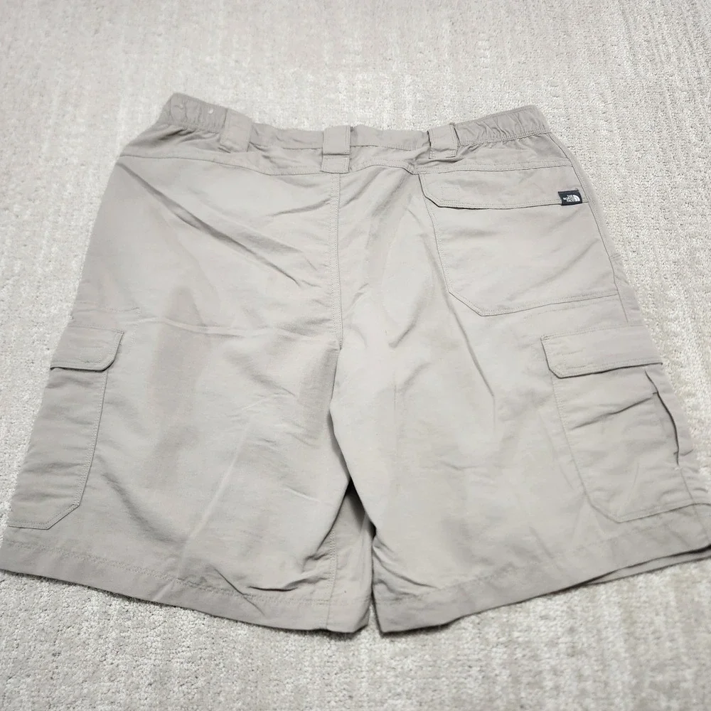 North Face Cargo Shorts Men XL‎ Elastic Waist Performance Nylon Hiking Beige